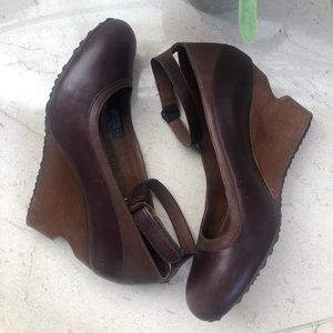 Tsubo Shoes Size 7.5